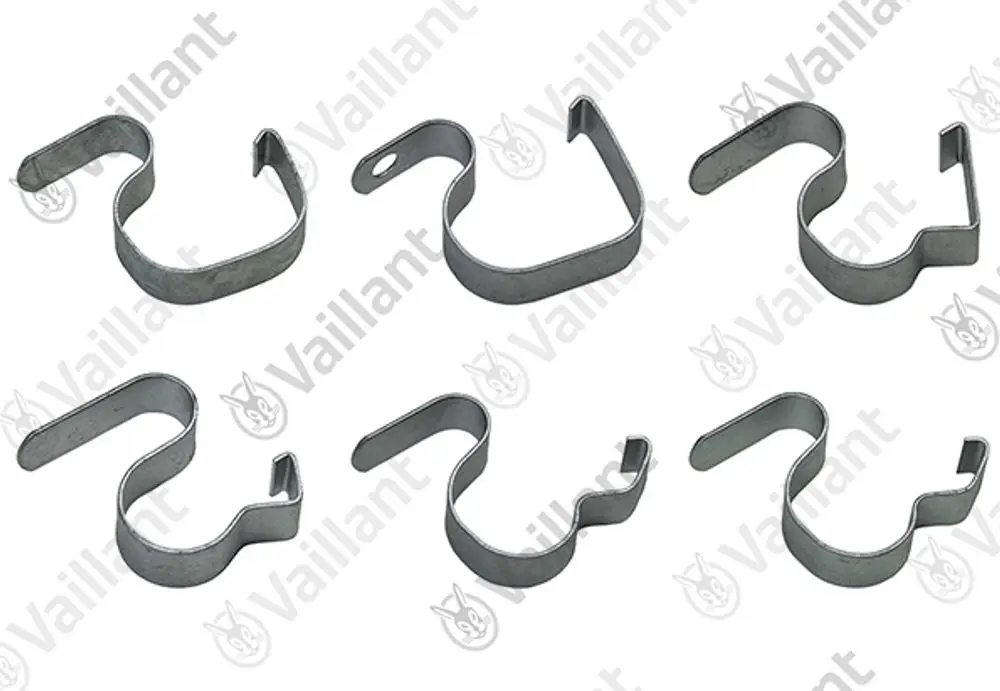 Set aus metallenen Klemmfedern von Vaillant, in verschiedenen Formen und Größen, für die Verwendung in Heizsystemen oder ähnlichen Anwendungen.